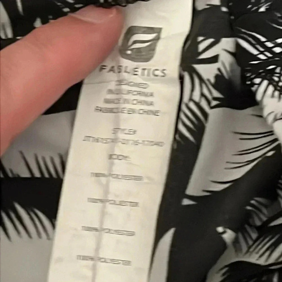 Fabletics Diana Bomber Athletic Jacket Malibu Print Hot Coral - Picture 13 of 13